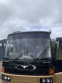 8 Metre Mitsubishi Fuso photo 2