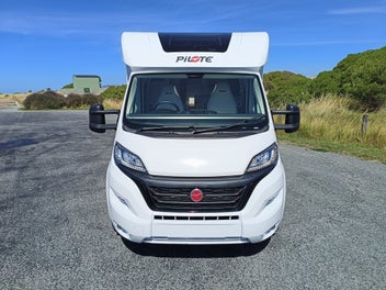 2025 Fiat Ducato Pilote P746FC Dual Sleeping photo 2