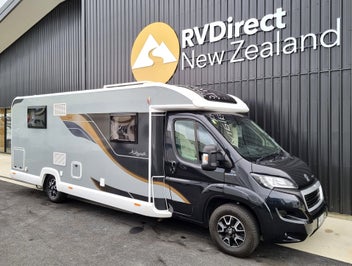 2022 Bailey Autograph 79-4i - Island Bed 4 Berth photo 2