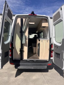 Mercedes 2+1 Motorhome Ex Rental photo 2