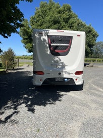 2022 Swift KonTiki 794 Island bed photo 2