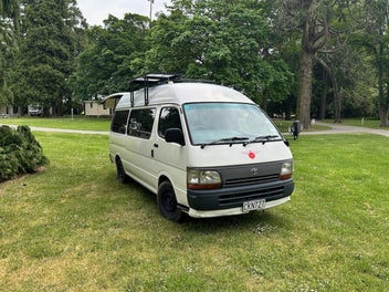 Toyota Hiace LWB High Roof Campervan photo 2