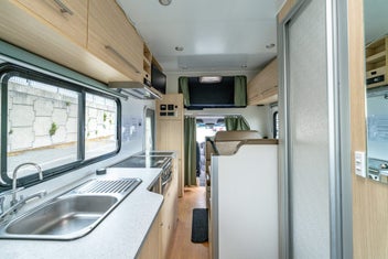 2015 Mercedes-Benz Sprinter 513 6-Berths Camper... photo 2