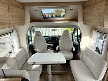Pilote P740 Expression Island Bed 4 berth photo 2