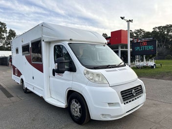 2010 Fiat Ducato Sunliner with solar, Ensuite! photo 2