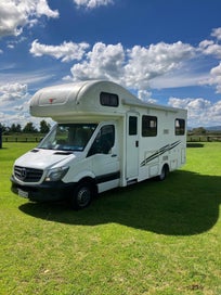 2015 Mercedes-benz Sprinter photo 1