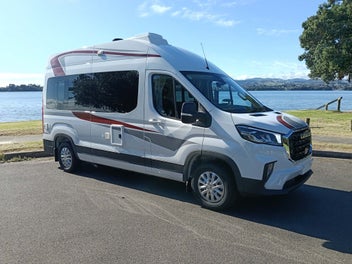 2026 Maxus RV Traveller 9 photo 2