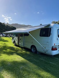 Toyota Coaster Motorhome 2006 photo 2