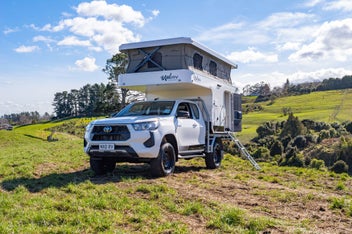 2025 Toyota Hilux SR 4x4 Mad RV Seeker photo 1