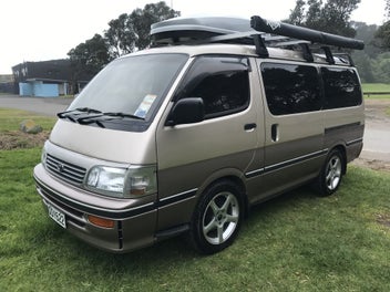 Toyota Super Custom Camper van photo 2