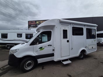 2022 Kea Breeze M660 Mercedes Sprinter photo 1