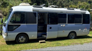 Hino Liesse House Bus photo 1