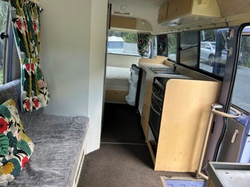 Hino Liesse House Bus photo 2