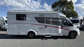 2024 Dethleffs Sunlight T69L Rear island bed photo 2