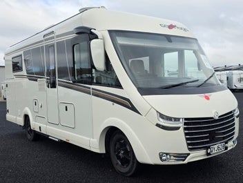 2024 Carthago c-tourer I 150 QB Rear Island Bed photo 1