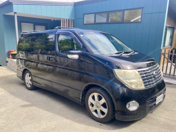 2006 Elgrand VanLab Camper photo 1