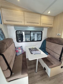 2018 Kea Platinum Mercedes Sprinter 6 Berth photo 2