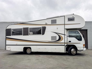 2004 Isuzu NPR Monaco Dream Motorhome photo 2