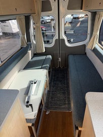 2018 Mercedes-Benz Sprinter 2 berth photo 2