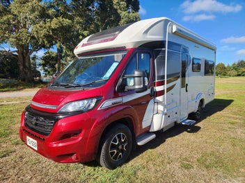 2022 Auto-Trail Tracker RL - 2-Berth photo 1