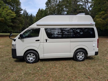 2026 Toyota Hi Ace ZL Brand New ZL Campervan photo 2