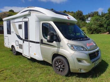 Burstner Ixeo IT 700 motorhome photo 1