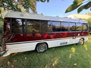 Toyota Coaster EX photo 2