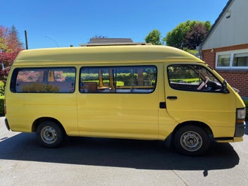 Toyota Hiace LWB 1991 photo 1