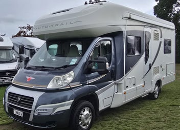 2013 Autotrail Tracker FB photo 1