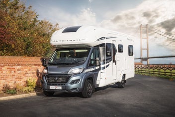 2025 Auto-Trail Imala 736 U-shaped lounge photo 1