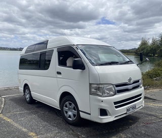 Self-contained Toyota Hiace Campervan photo 1