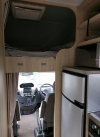 Kiwi Sapphire IV motorhome photo 2