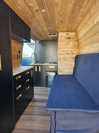 VW Crafter 2014 - Custom Camper Conversion photo 1