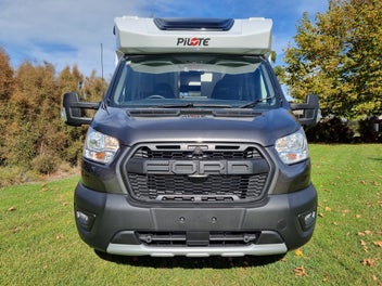 2026 Ford Pilote Atlas A690G Limited Edition photo 2