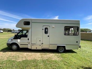 Ford Transit 2000 - 350L - TD CC M - Diesel - 2.5L photo 2