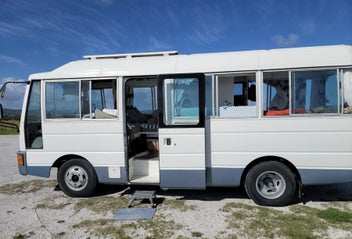 Nissan Civilian Motorhome TD42 photo 2