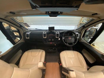 Auto Trail Comanche photo 2