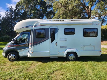 2018 Auto-Trail Imala 720 - 4-Berth photo 2