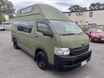 2007 Toyota Hiace photo 2