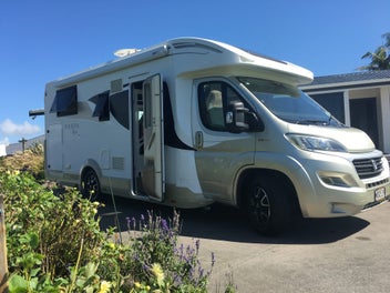 2019 CI RIVIERA 65XT Auto photo 2