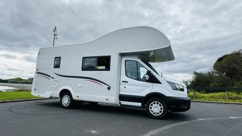 2023 Roller Team Zefiro 675 6 Berth photo 1