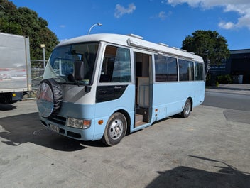 Mitsubishi Rosa Motorhome photo 1