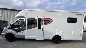 2026 Auto-Trail F-Line F70 - 2-Berth photo 2