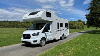 2023 Roller Team Auto Roller 746 5 Berth photo 1