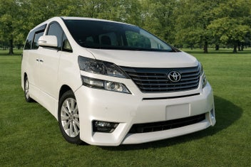 5-Seater Toyota 4WD Campervan! photo 1