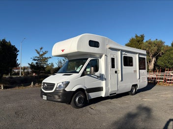 2017 Mercedes Benz Spring Kea Platinum M721 photo 2