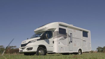2026 TrailLite 700x Slideout Series Landmark Oa... photo 1