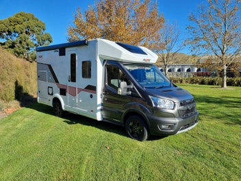 2026 Ford Pilote Atlas A650D Limited Edition photo 1