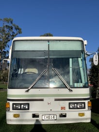 1987 Isuzu Journey Motorhome photo 2