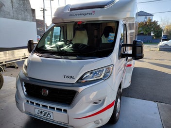 2015 Fiat Ducato Sunlight Motorhome photo 1